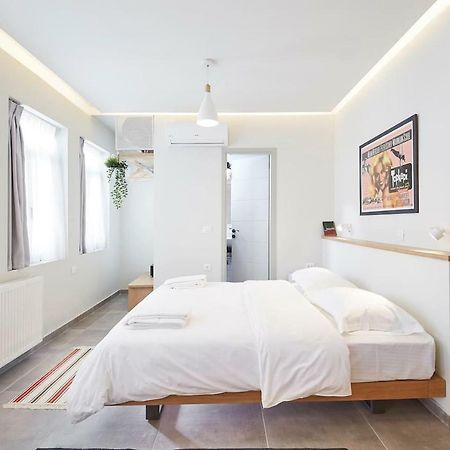Stay In A Hip Decorated Studio Near Acropolis! アテネ エクステリア 写真