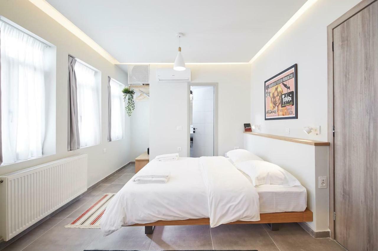 Stay In A Hip Decorated Studio Near Acropolis! アテネ エクステリア 写真